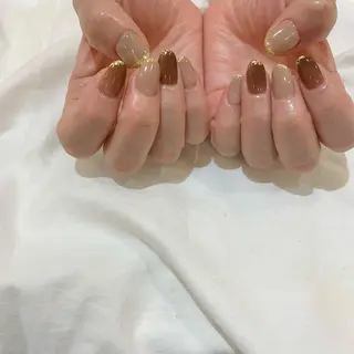 ネイル 藤原 胡桃のネイルデザイン