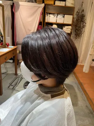 ショート カラー トリコヘアサロン 新井千智のヘアスタイル