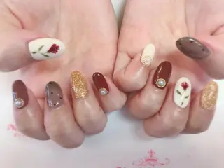 ネイル ネイルリボン 受付スタッフのネイルデザイン