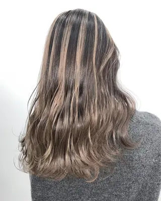 カラー LINOET名古屋 ブリーチ/ハイトーンのヘアスタイル