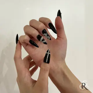 ロング 美フォルムスカルプ✨ RENAのネイルデザイン