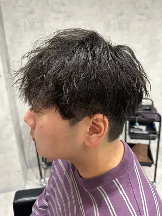ショート パーマ メンズ ユウ🪄 パーマ指名No1のヘアスタイル