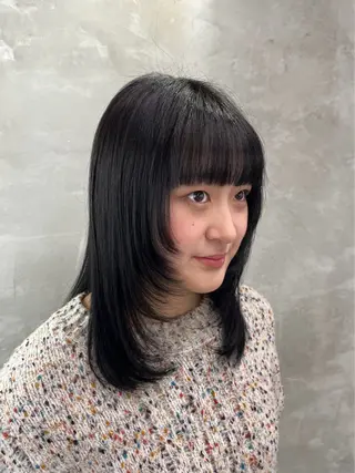 セミロング カラー yuuna ✮ door whiteのヘアスタイル