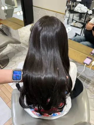 ロング カラー 𝐘𝐮𝐢 🤎 costesのヘアスタイル