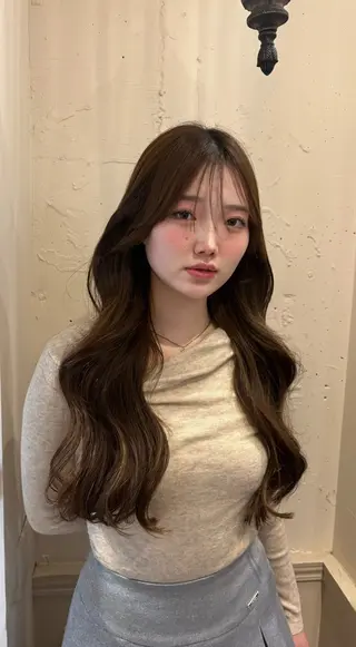 カラー 内田 有香のヘアスタイル