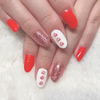 ネイル 𝐍𝐄𝐎 𝐉𝐔𝐑𝐈のネイルデザイン