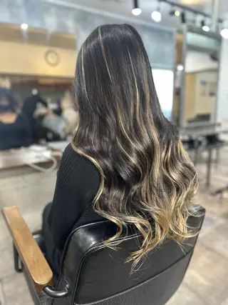 ロング ⭐️エクステ指名 No.1⭐️高頭のヘアスタイル