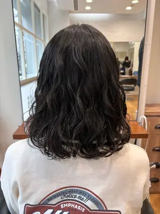 ミディアム コテ巻き風パーマ🫧 麻尋のヘアスタイル