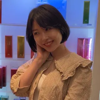 ミディアム カラー ⭐️韓国ブリーチ 顔周りカット⭐️のヘアスタイル