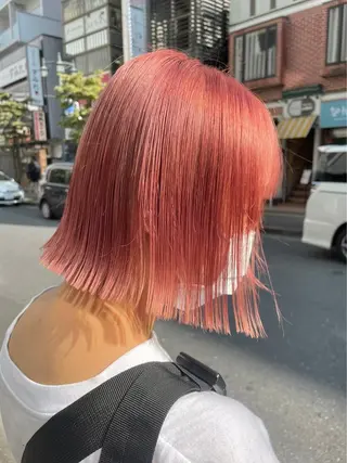 ショート カラー 髪質改善　ネイル コトミ🐸のヘアスタイル