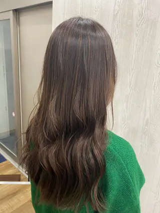 ロング TELA HAIR 岩槻 高梨のヘアスタイル