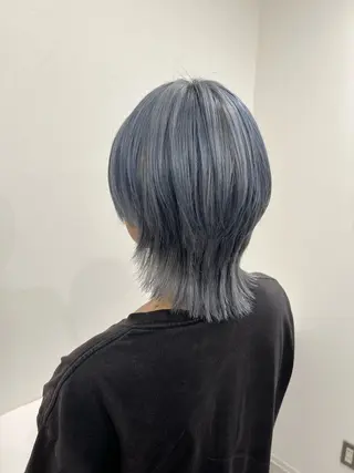 ミディアム カラー moco by doll所属・PON　ハイトーン ショートカット心斎橋のヘアスタイル