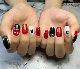 ネイル 新山 聖のネイルデザイン