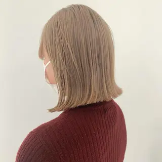 ショート カラー iLi 《イリ》のヘアスタイル