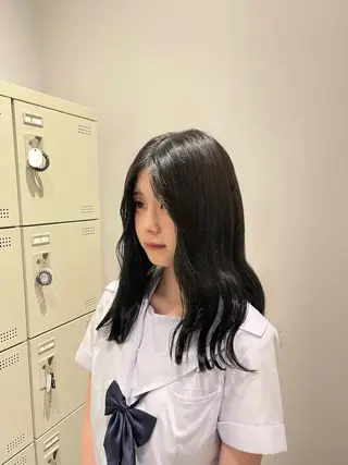 セミロング 透け感カラー/レイヤ ーAI🪽🩵のヘアスタイル