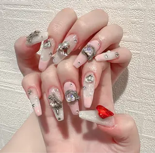 ネイル D-BEAUTY Nailsalonのネイルデザイン