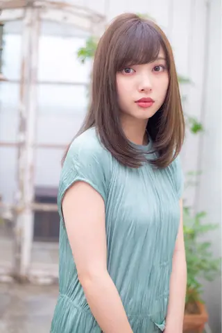 セミロング 代表 吉澤弘哲のヘアスタイル