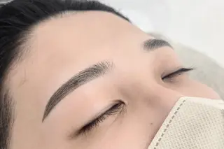 アイブロウ グランアイ𑁍 船橋北口店菊間のマツエク・マツパデザイン