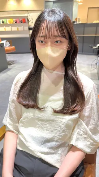 ロング 平尾 樹里のヘアスタイル