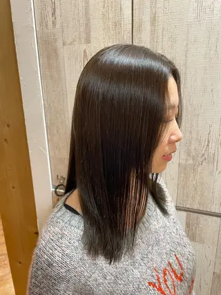 カラー LITTLE SORAのヘアスタイル