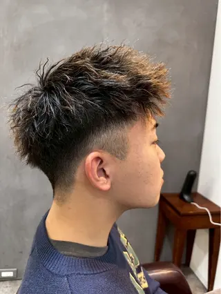 ショート カラー メンズ RISE SWELL 江坂momoneのヘアスタイル