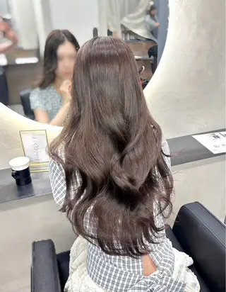 ロング カラー ヘアアレンジ 新宿⌇韓国風ヘア ⌇透明感カラーのヘアスタイル