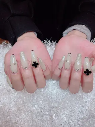 ネイル Le'a シズカのネイルデザイン