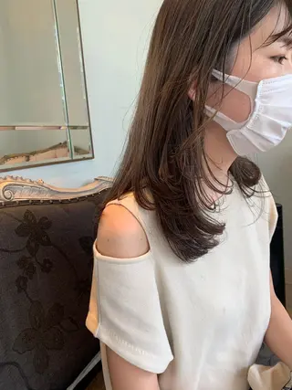 ロング カラー SAKINO. ベージュカラーのヘアスタイル