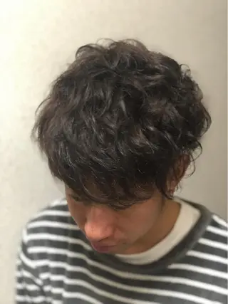 ショート パーマ メンズ 柳澤 和也のヘアスタイル
