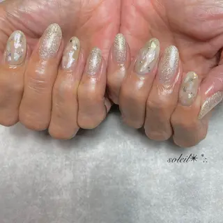 ネイル 粟津 美紀のネイルデザイン