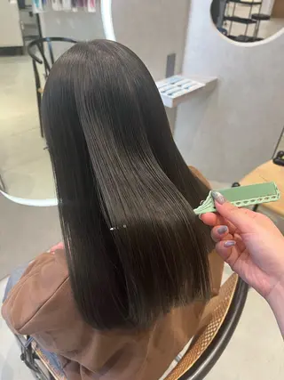 カラー 福島 果音のヘアスタイル