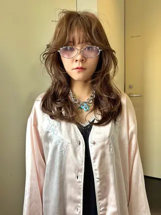 セミロング カラー mizuki/ピンク ベージュ.レイヤーのヘアスタイル