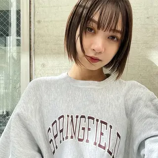ショート カラー レイヤー べージュ 白石研太のヘアスタイル