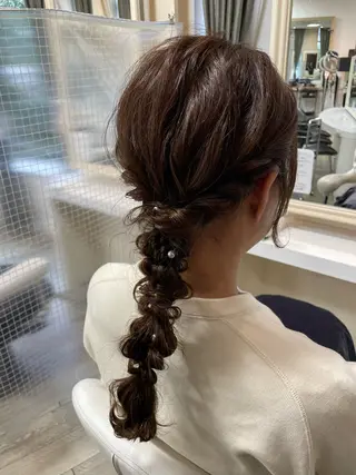 セミロング ヘアアレンジ 豊田 智美のヘアスタイル