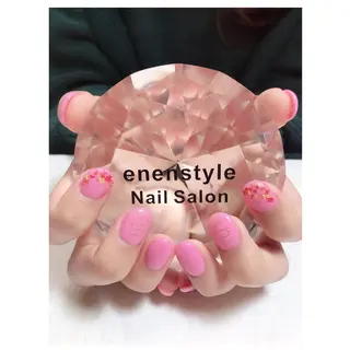 ショート ネイル 👑enen style👑のネイルデザイン