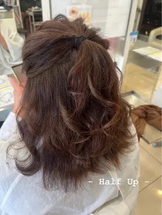 ミディアム ヘアアレンジ LiTA 友田未来のヘアスタイル