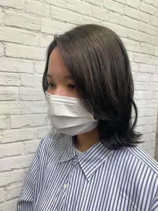 ミディアム 立野 希沙のヘアスタイル