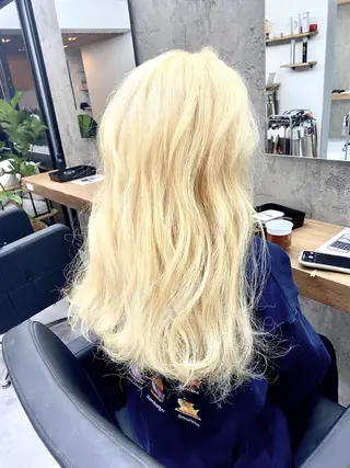 ロング カラー ヘアアレンジ vizz by el yts 北谷エクステのヘアスタイル