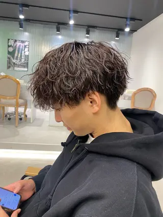 パーマ メンズ シャドウパーマ/ ルーズパーマ/メンズのヘアスタイル