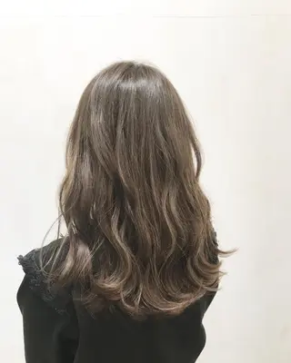ロング カラー 吉河 克則のヘアスタイル