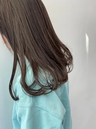 セミロング カラー Unami MIHA☘️*゜のヘアスタイル