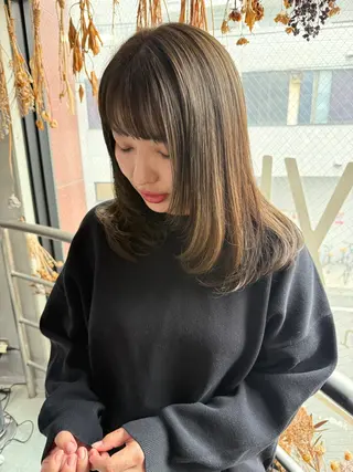 セミロング カラー ウルフ レイヤー パーマ🪐MANAのヘアスタイル