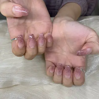 ミディアム 川崎 優のネイルデザイン