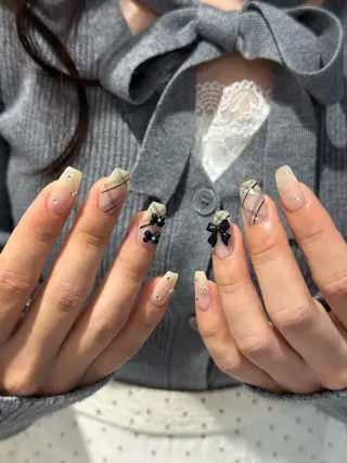 ネイル airi 🤍のネイルデザイン