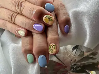 ショート YOKOSUKA🧸 NAIL🌿🫧💛のネイルデザイン