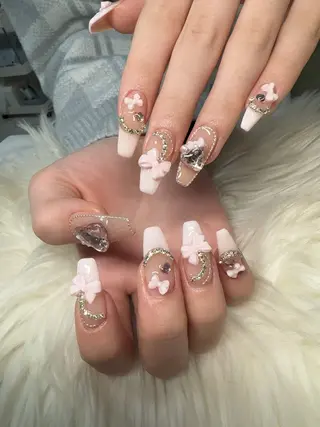 ネイル &ME ネイルサロンのネイルデザイン