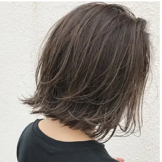 ミディアム カラー LOOP 佐藤のヘアスタイル