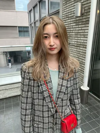 セミロング カラー ウルフ/レイヤー Miinaのヘアスタイル