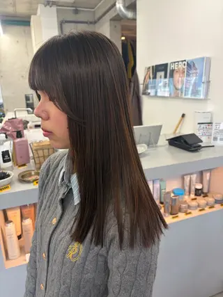 ロング cana 札幌レイヤーカットのヘアスタイル