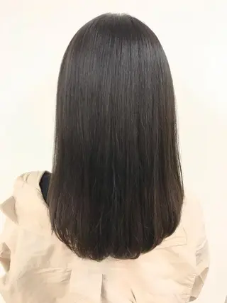 ミディアム 縮毛矯正、ストカール 、パーマのプロ、横山のヘアスタイル